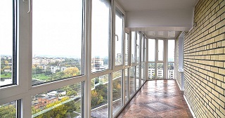 Панорамное остекление балкона Кулебаки, цена от 3694 руб.